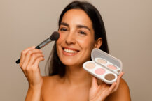 Paleta Iluminatoare Machiaj